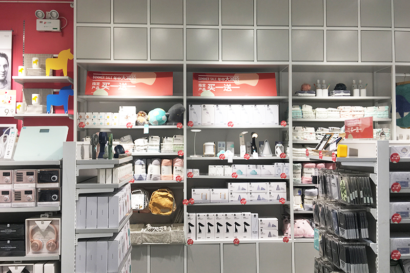 潮州精品店貨架，NOME貨架,諾米陳列架,邊柜陳列架,大唐展示架,定制貨架