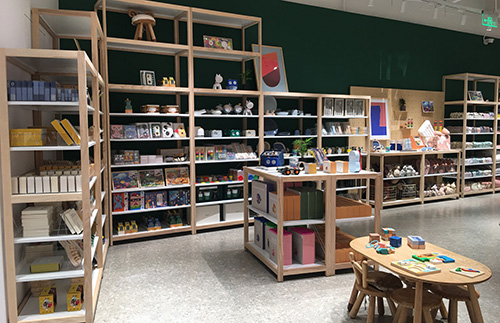 潮州孕嬰店展示架選擇，商品陳列原則_大唐展示貨架廠