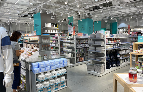 南寧店鋪要怎樣選擇商品陳列展示貨架