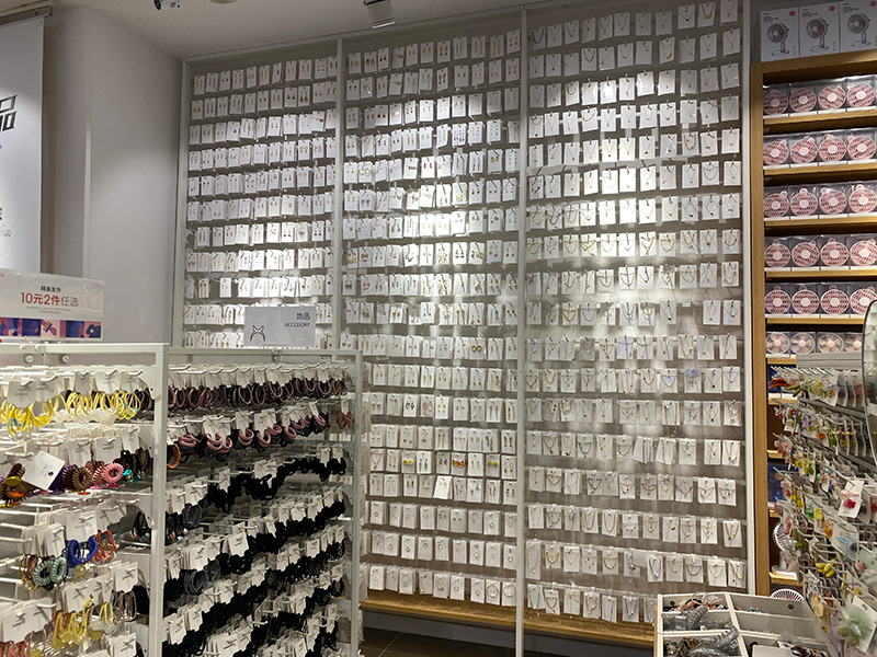 宿遷精品店貨架定制,精品店陳列架貨架廠家,廣州精品貨架廠,大唐貨架