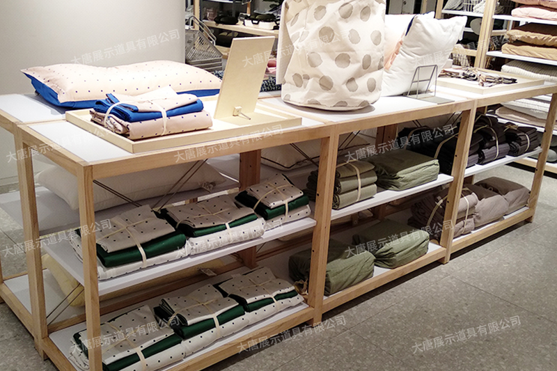 清遠服裝店貨架，服裝貨架， 服裝店道具，服裝中島柜， 女裝貨架靠墻，大唐展示貨架