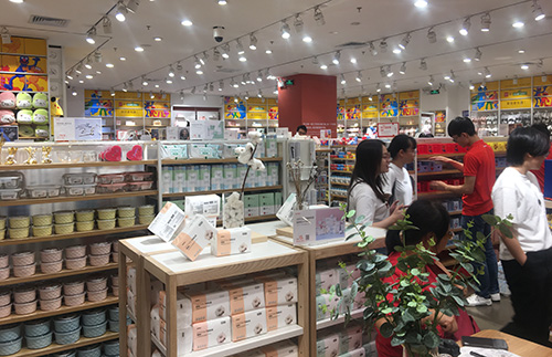 黑龍江百貨商店要如何擺放貨架才能吸引顧客